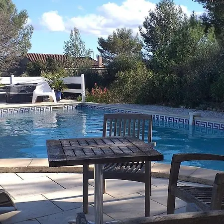 Bel Dans Avec Piscine Appartement